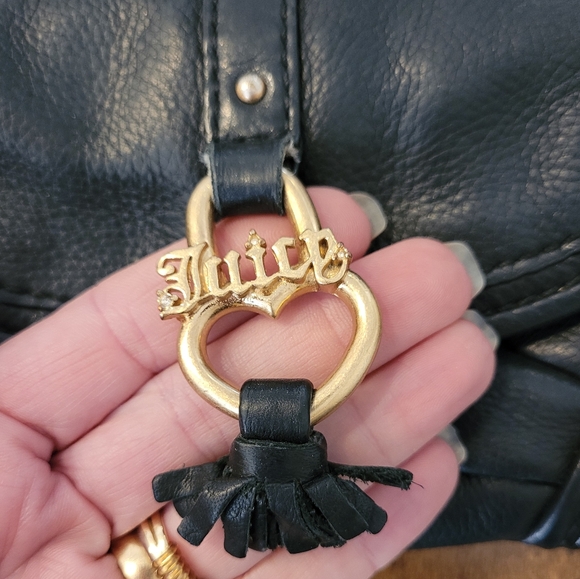 Juicy Couture Vintage Black Leather Wristlet With Gold Hardware - Picture 13 of 16